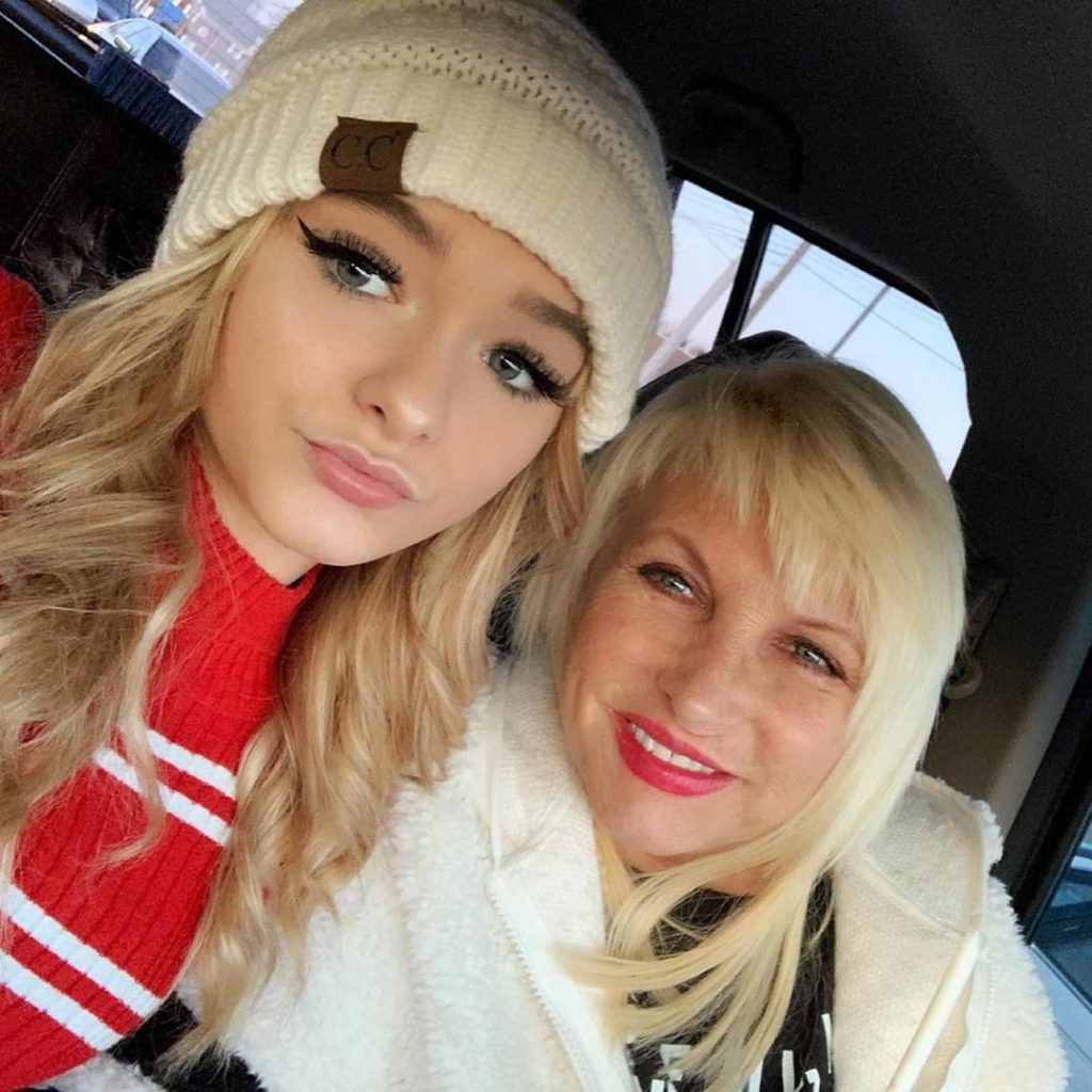 Zoe Laverne with her mother