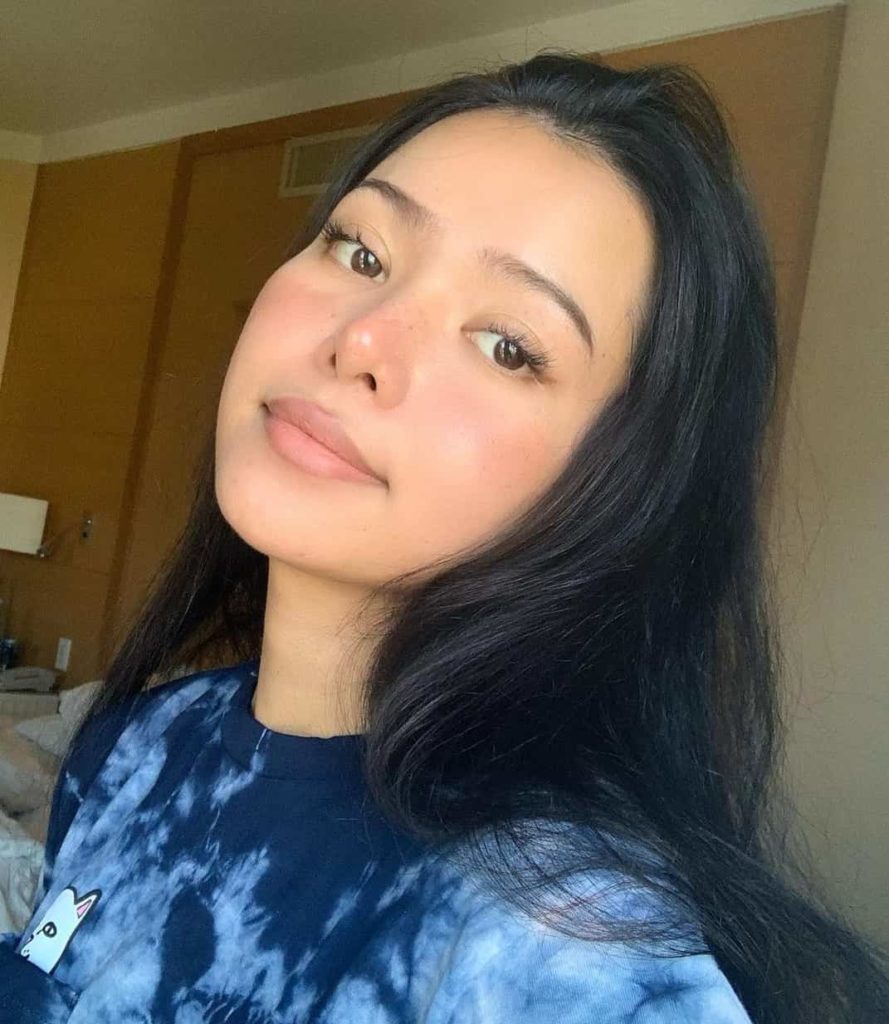 Bella Poarch - Wiki, Age, Boyfriend, Height, Net Worth, Family ...