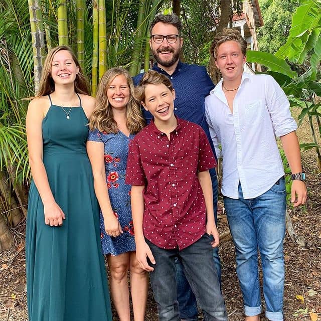 Jason Coffee With his wife and Children