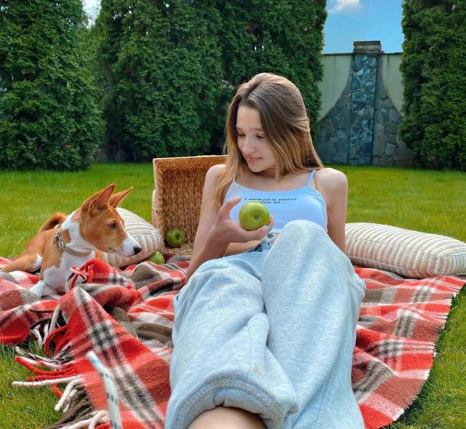 Liza Anokhina with her Pet Dog