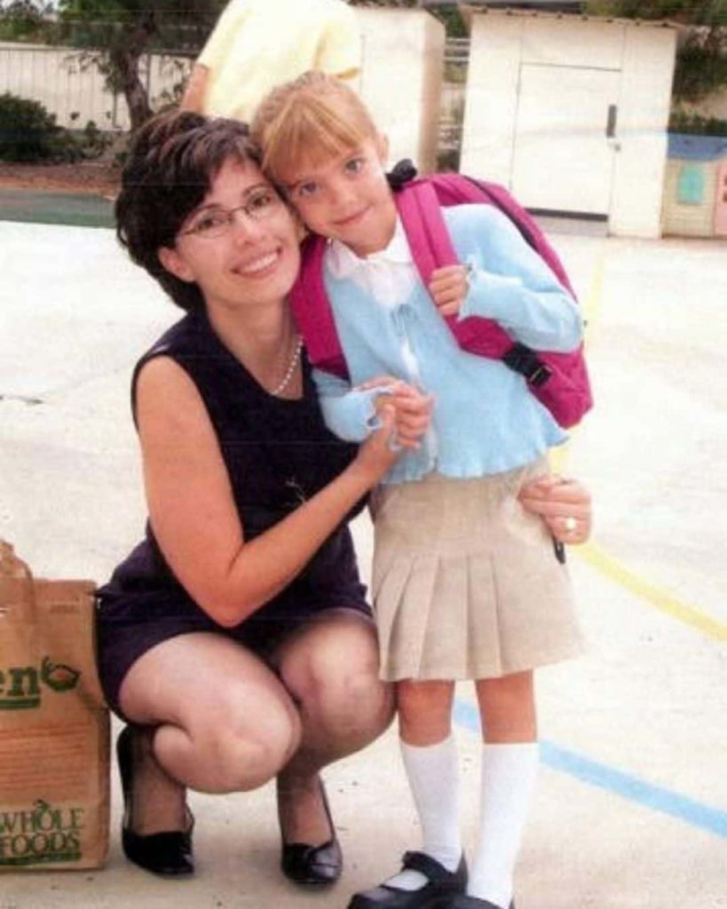 Lexi Hensler with her Mother in Childhood