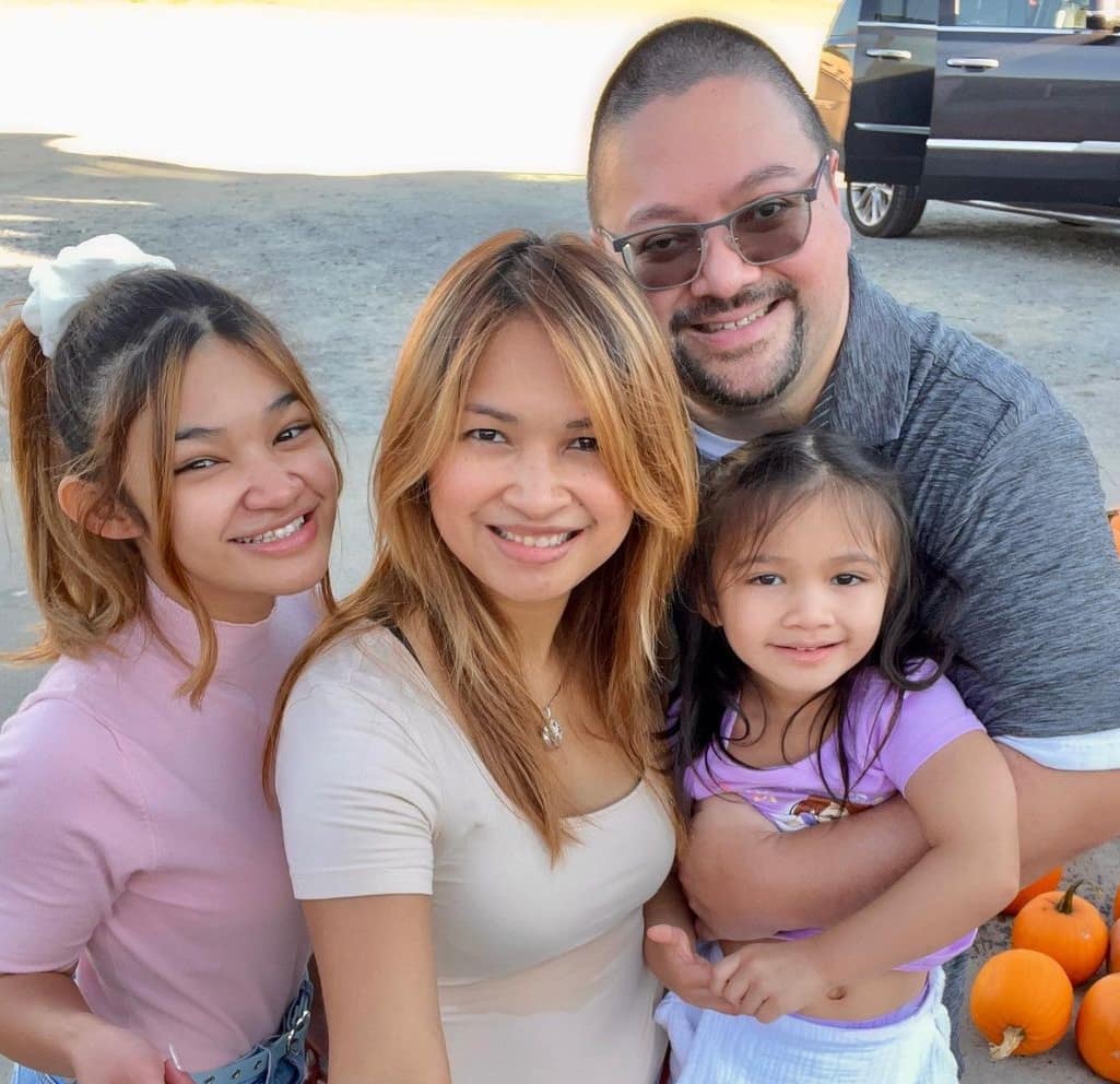 Angelica Hale With Her Family