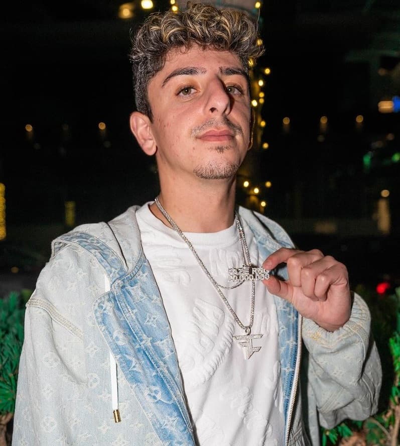 Faze rug – Wiki, Age, Girlfriend, Height, Net Worth, Family, Biography ...