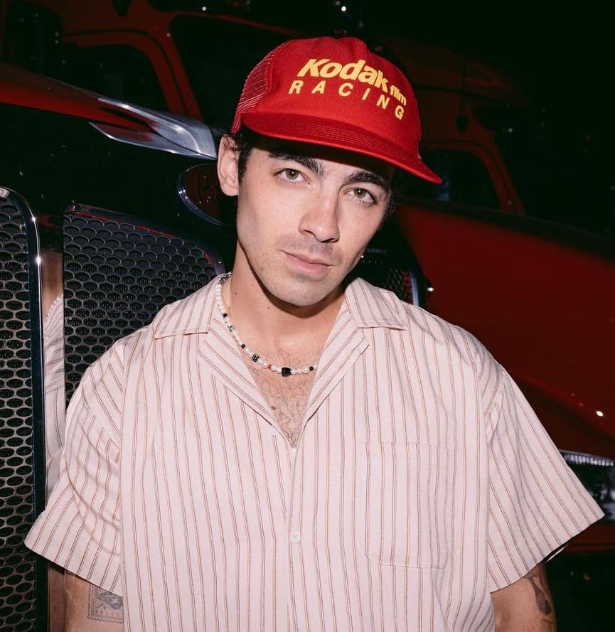 Joe Jonas 