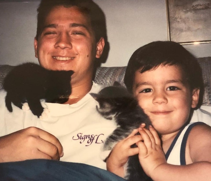 Joe Jonas With His Father in Childhood