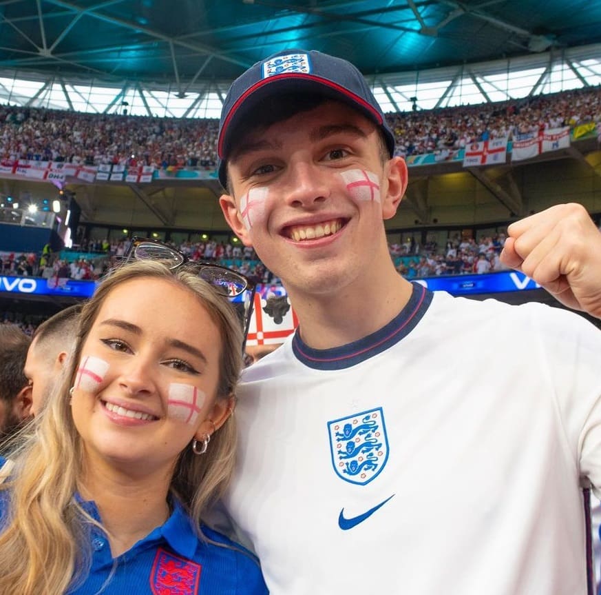Morgz with his girlfriend Tamzin Taber