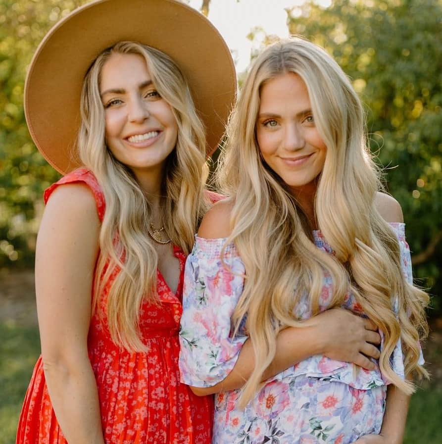 Savannah LaBrant with her Sister
