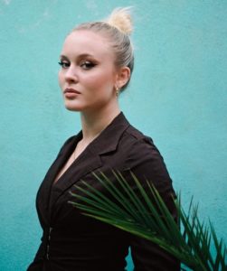 Zara Larsson – Wiki, Age, Boyfriend, Family, Height, Net Worth ...