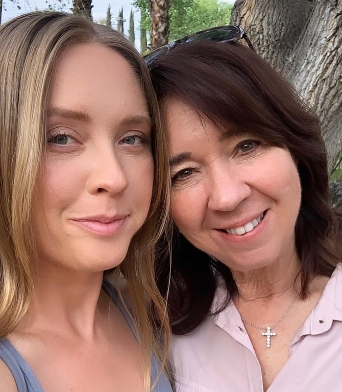 Ashley Nichole With her Mother