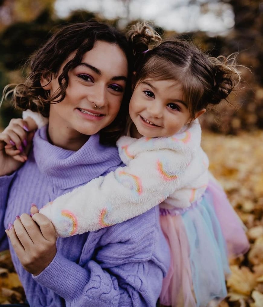 Gabriela Gonzalez with her daughter