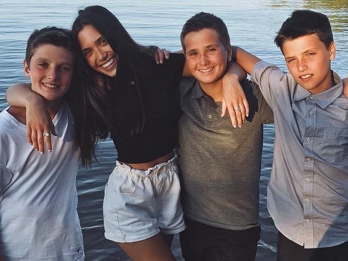 Hannah Meloche with her Brothers