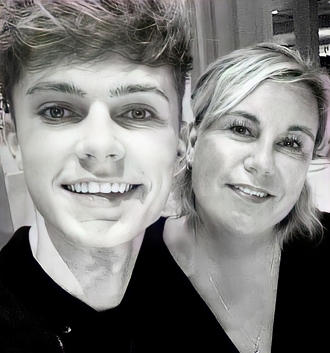 Hrvy With his Mother