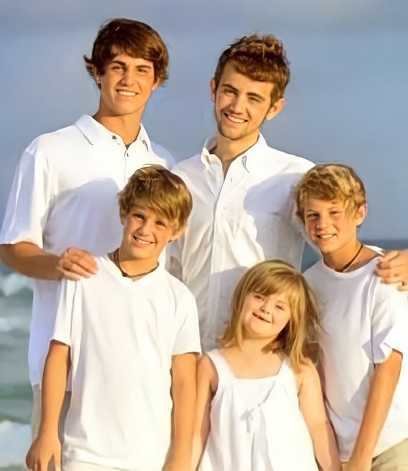 MattyB with his siblings