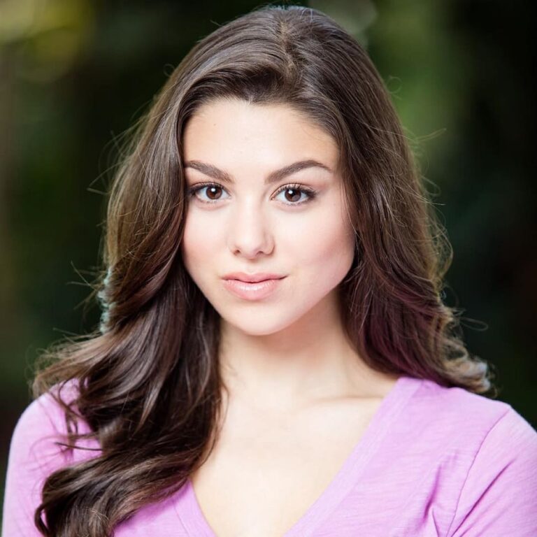 Kira Kosarin – Wiki, Age, Family, Boyfriend, Height, Net Worth ...