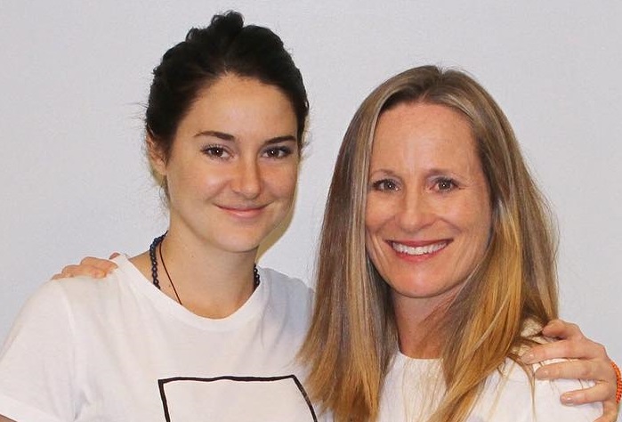 Shailene Woodley with her mother
